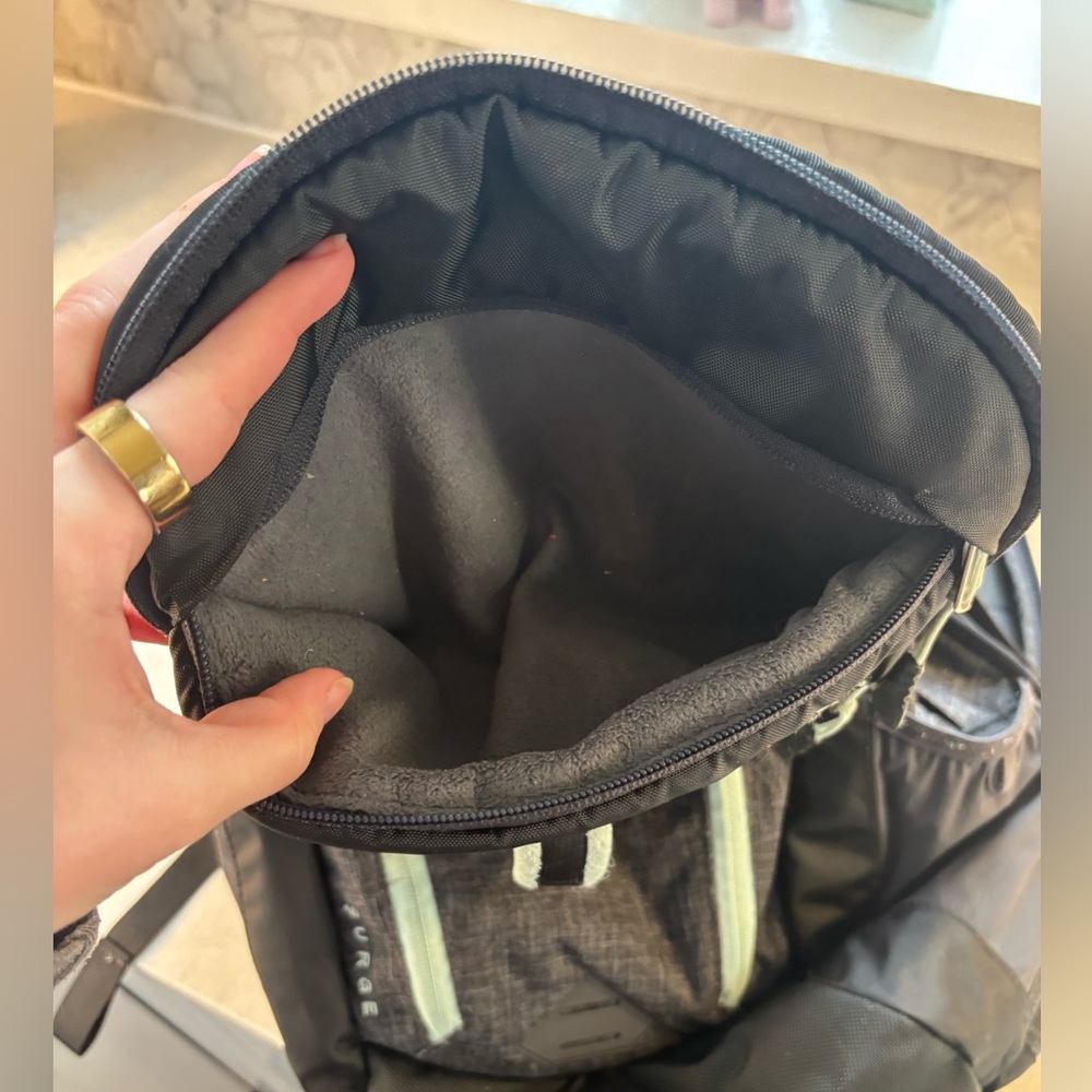Northface Surge Backback - Picture 9 of 10